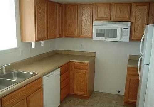4th image of 2313 Westridge Dr