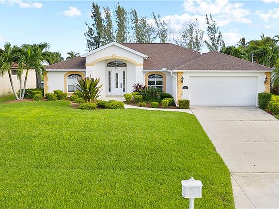 4th image of 1907 SW 47th St