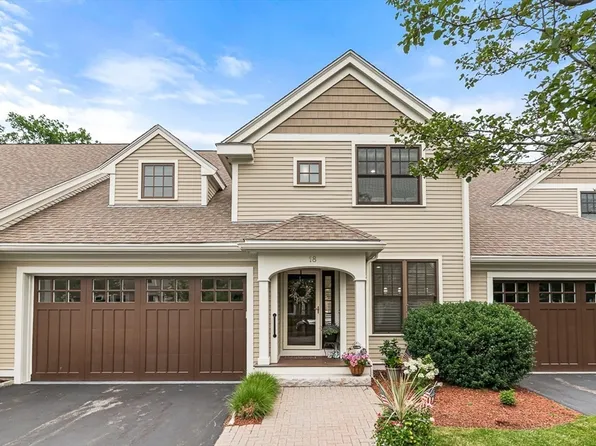 18 Graystone Cir Unit 18, Winchester, MA 01890