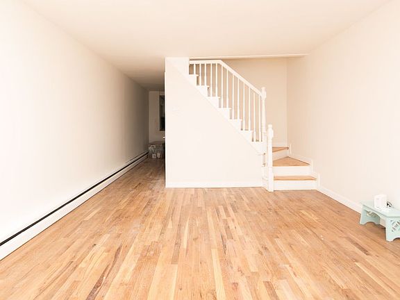 3rd image of 11840 154th St