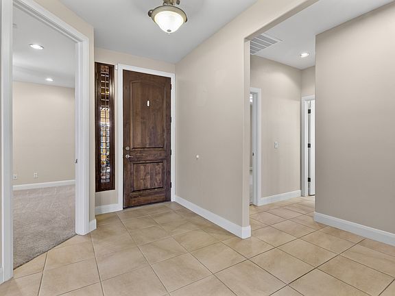 5th image of 409 N Country Ln Unit 39
