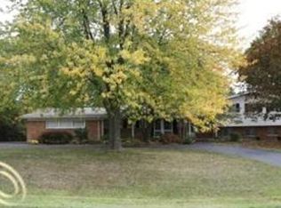 5009 Kings Gate Way, Bloomfield Hills, MI 48302