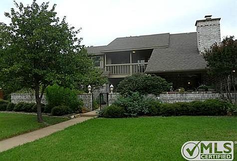 2nd image of 1110 Misty Oaks Ln