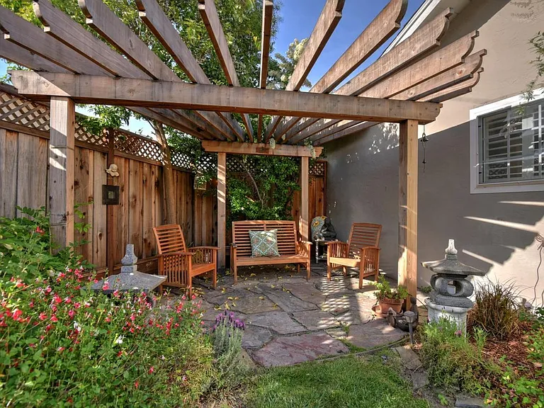 416 Hershner Way — Photo 16