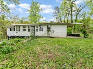 1284 Sulphur Springs Rd, Clinton, TN 37716