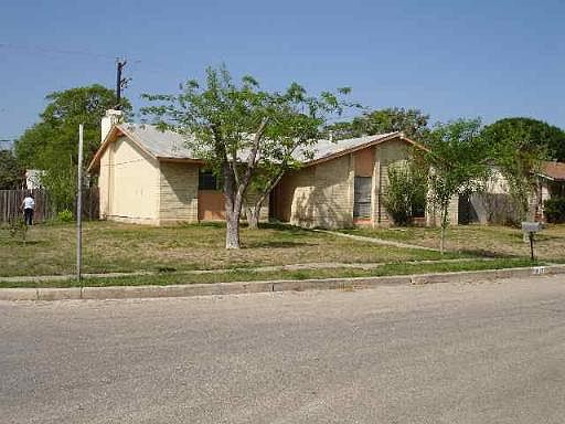 3rd image of 6627 SPRING ROSE DR