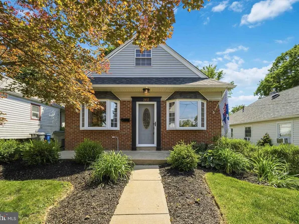 2452 Arlington Ave, Roslyn, PA 19001