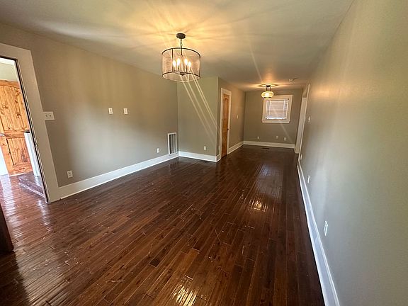 2nd image of 224 Prospect St
