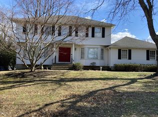 52 Doherty Dr, Middletown, NJ 07748