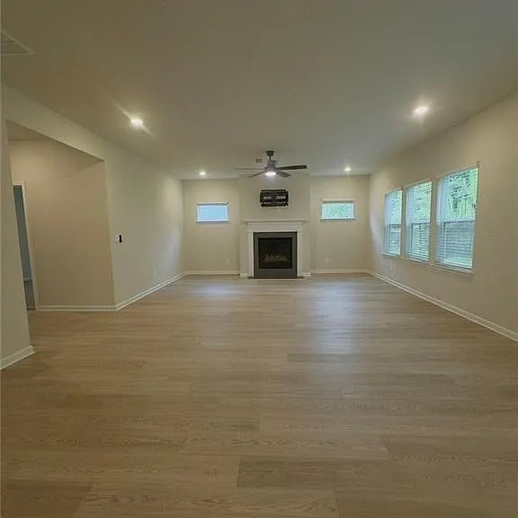 327 Valley Oak Dr — Photo 6