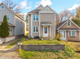32 Mount Stuart Rd, Schenectady, NY 12304