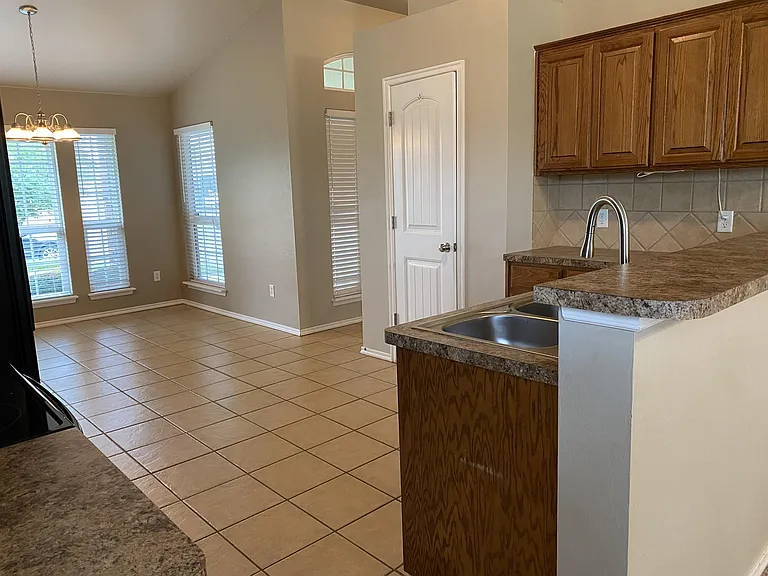 18101 Viento Dr — Photo 6
