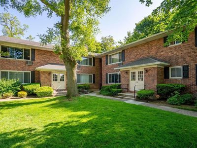 141 Edmunton Drive #G16, North Babylon, NY, 11703