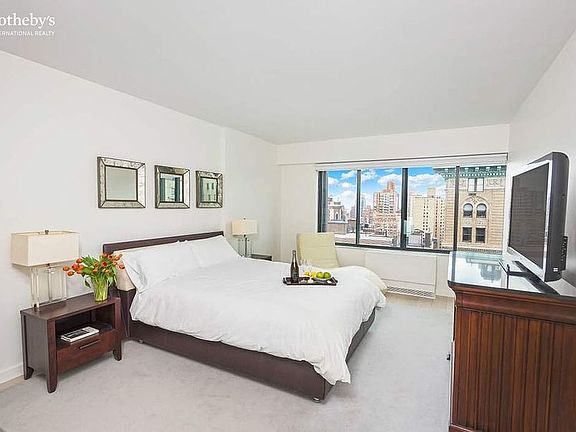 5th image of 900 Park Ave APT 21B