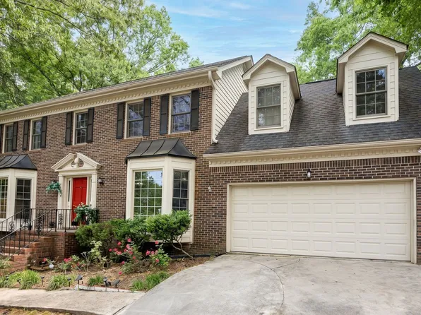 4880 Racquet Ct, Duluth, GA 30096