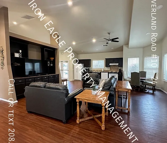 1805 E Overland Rd #1024 — Photo 12