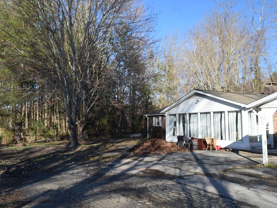 1st image of 148 Skyview Dr