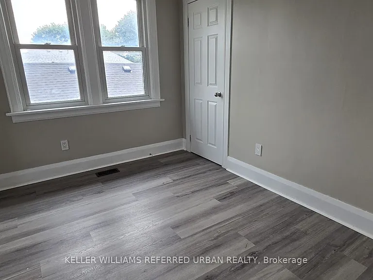 399 King St W — Photo 7