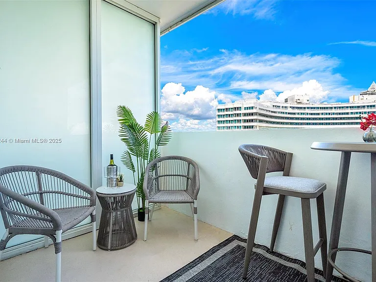 4391 Collins Ave #802 — Photo 22