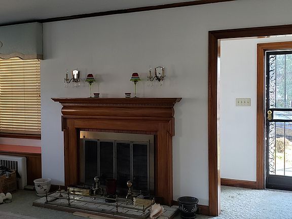 2nd image of 2649 Linden Ave