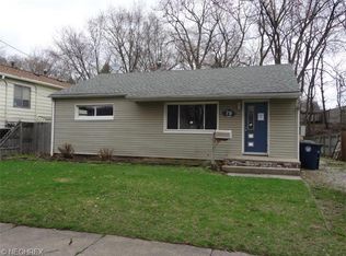 79 Akers Ave, Akron, OH 44312