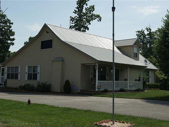 3rd image of 26 Pride Rock Ln
