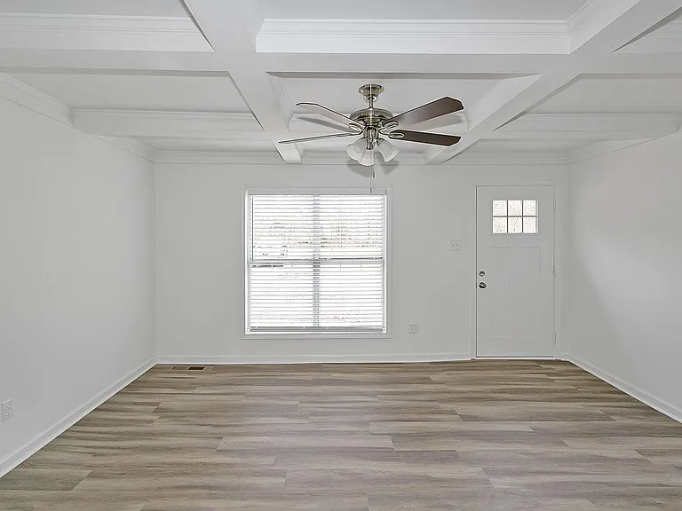 4970 Hiram Lithia Springs Rd — Photo 13