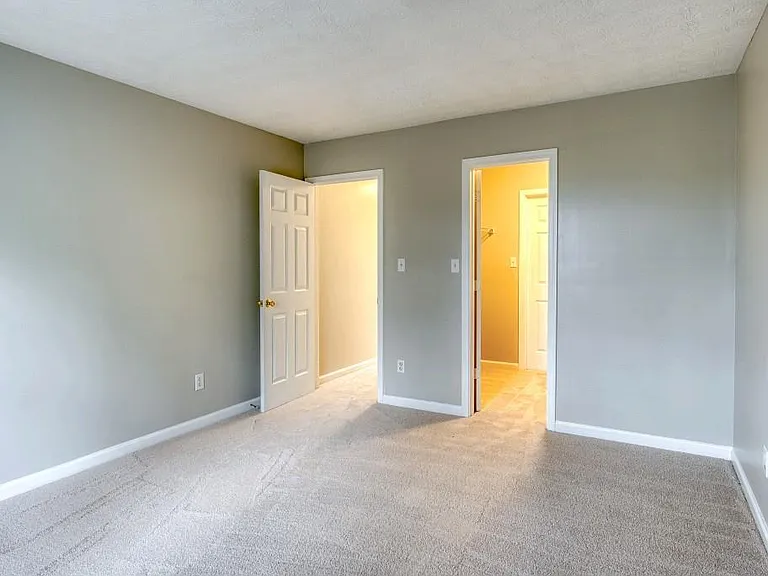 3036 Regal Park Ct — Photo 18