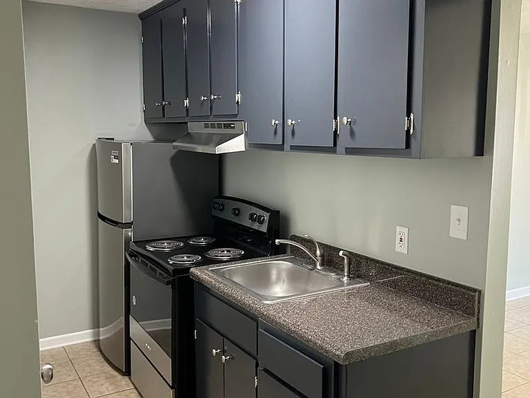 46 Allen Dr — Photo 6