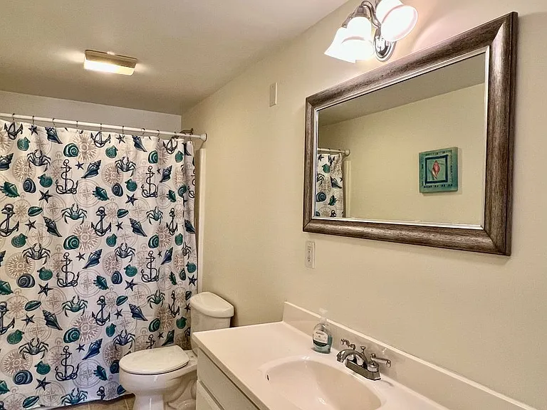 12 Elm Ave — Photo 11