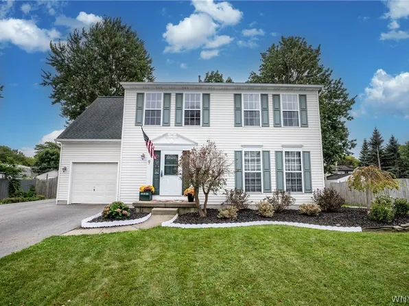 87 Azure Pine Ct, Amherst, NY 14228