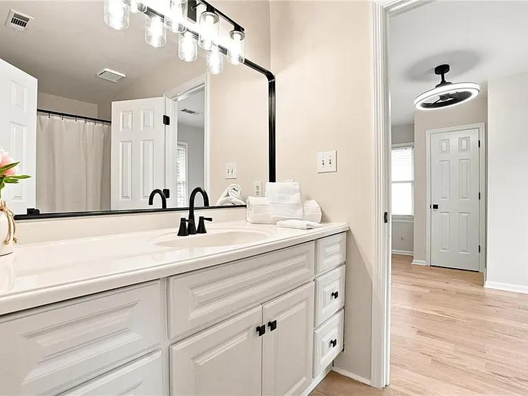 5527 Bridge Pointe Dr — Photo 31