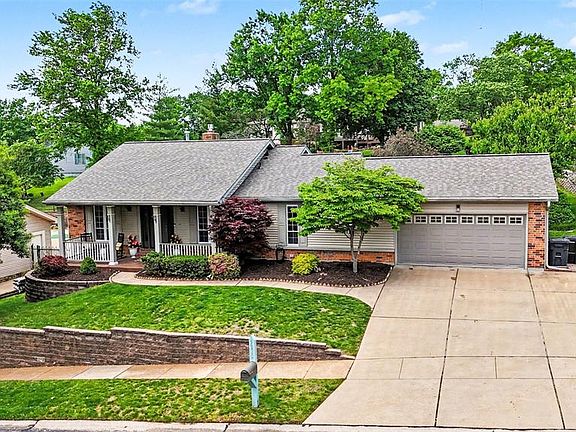 2nd image of 5813 Amber Place Dr