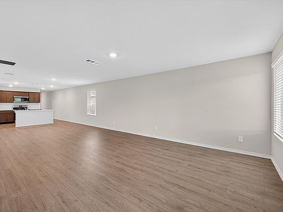 2nd image of 1113 Northfield Dr