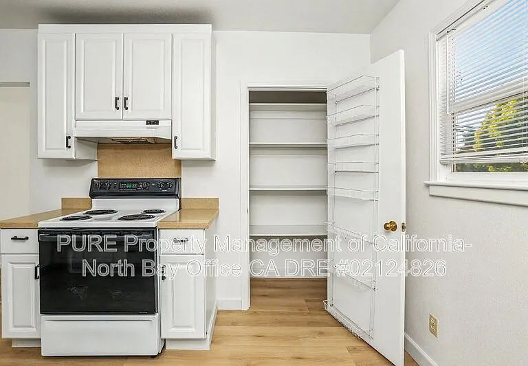 714 Humboldt St — Photo 9