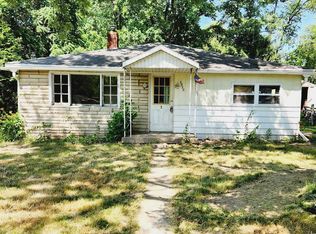 1711 Fox Farm Rd, Warsaw, IN 46580