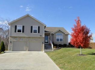 4106 Cavalry Ct, Leavenworth, KS 66048