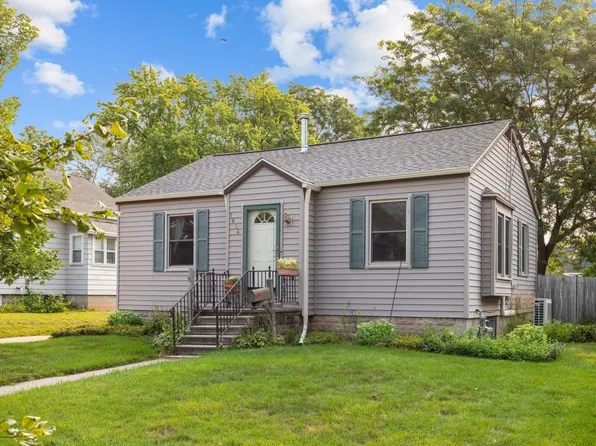 1624 Mount Vernon St, Oshkosh, WI 54901