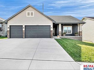 2035 Geri Cir, Cir, NE 68147