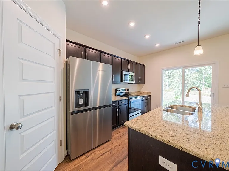 18372 Palisades Ct — Photo 11