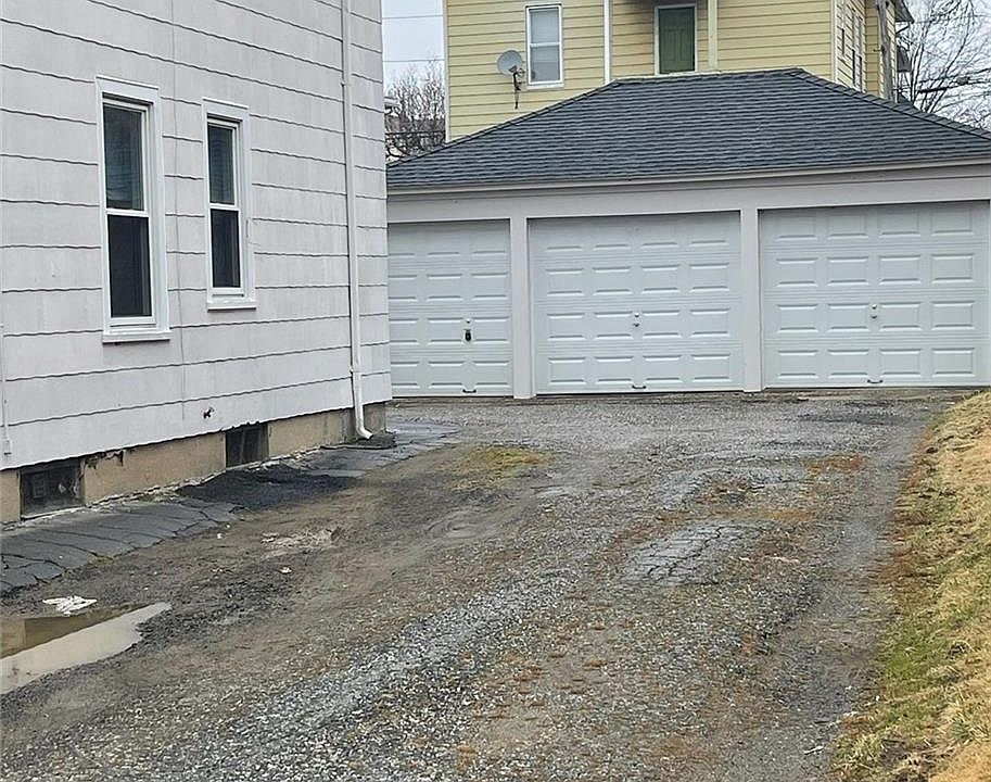 2nd image of 92 Alfred St
