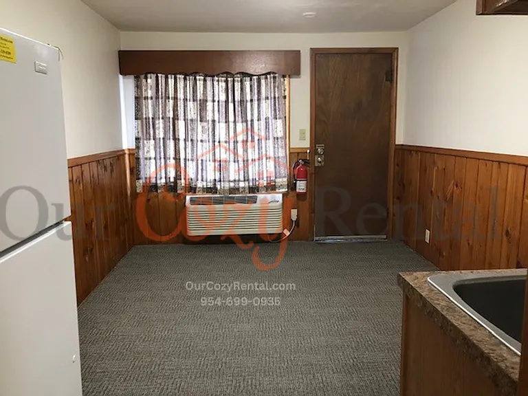 3020 S 5th Ave — Photo 9