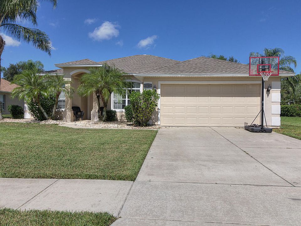 1st image of 1721 Creekwater Blvd