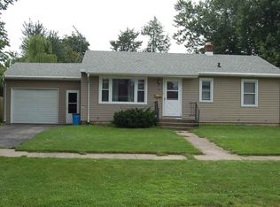 425 E Hill St, Mount Morris, IL 61054