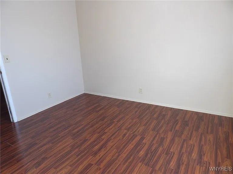 10332 Transit Rd — Photo 21