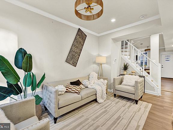 5th image of 1304 Rutter St