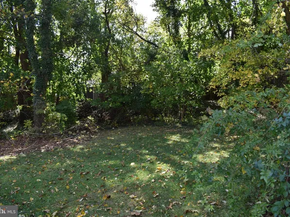 512 Eskridge Dr, Wilmington, DE 19809