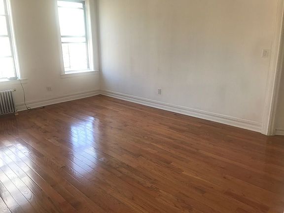 4th image of 165 Sherman Ave APT 4G