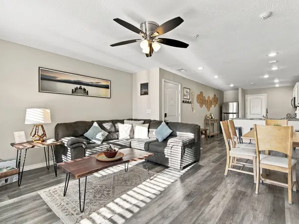 3111 S Vineyards Terrace #1 BLDG 54, Branson, MO 65616