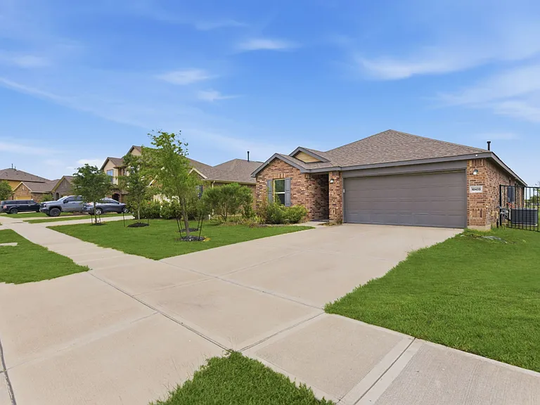 10433 Russell Pines Dr — Photo 2